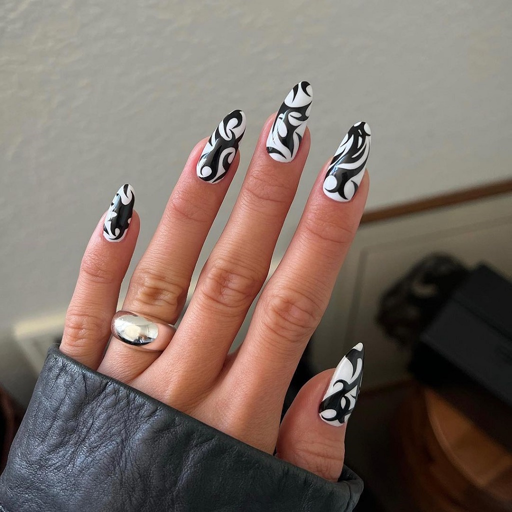 Abstract Nail Designs to Distract Your Mind