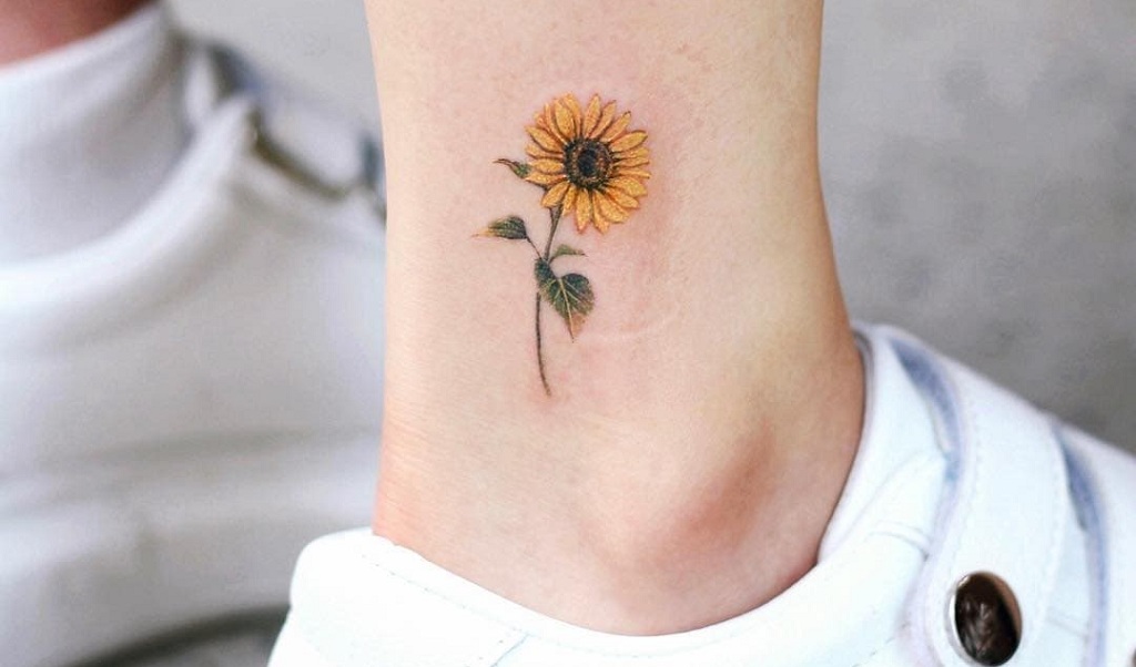 29 Small Sunflower Tattoo Ideas  Designs  Tattoo Glee